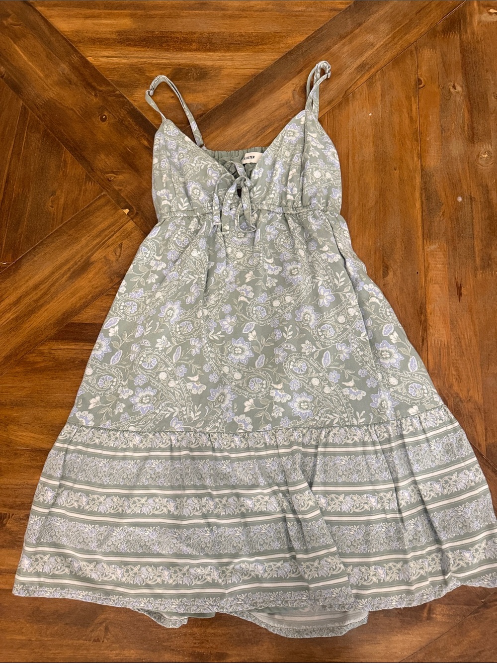 Hollister XS FLORAL dress